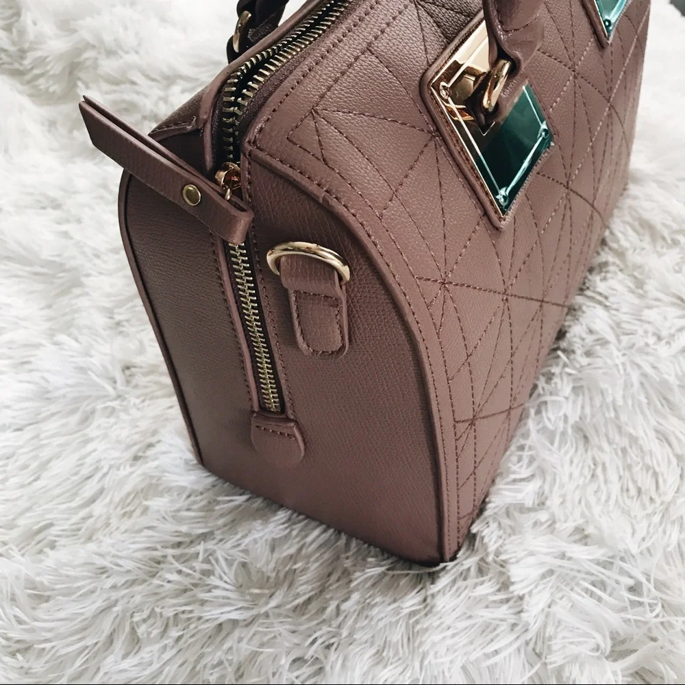 Bag - Picture 2 of 3